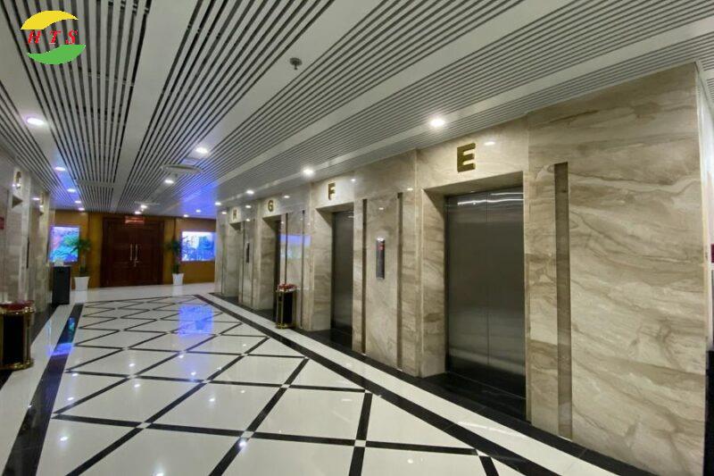 đá ốp sảnh thang máy